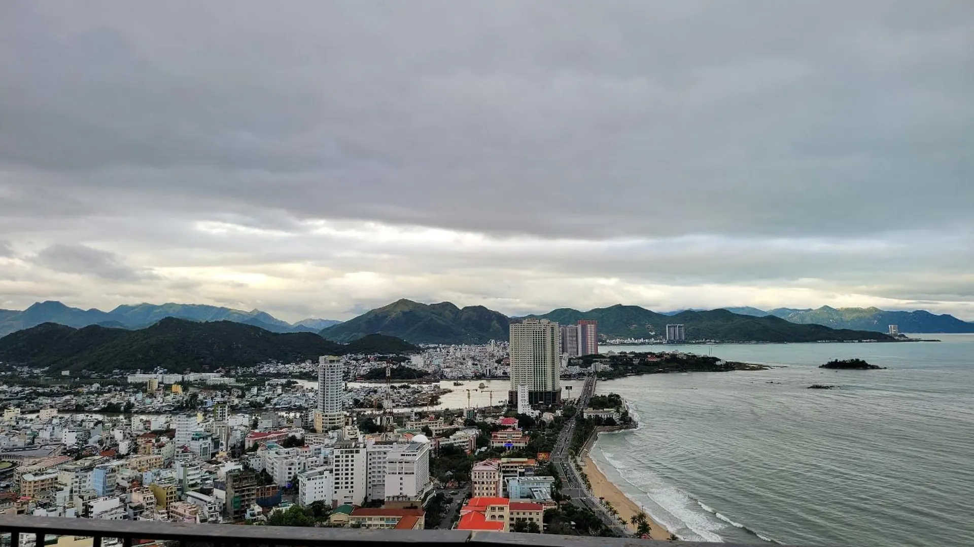 Sunrise Apartment Nha Trang 0*,