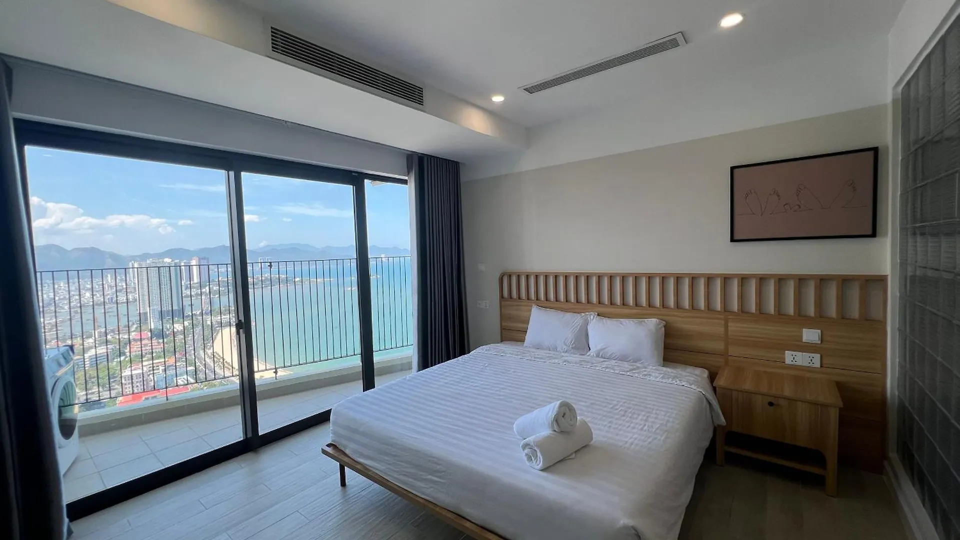 Sunrise Apartment Nha Trang 0*,  Vietnam