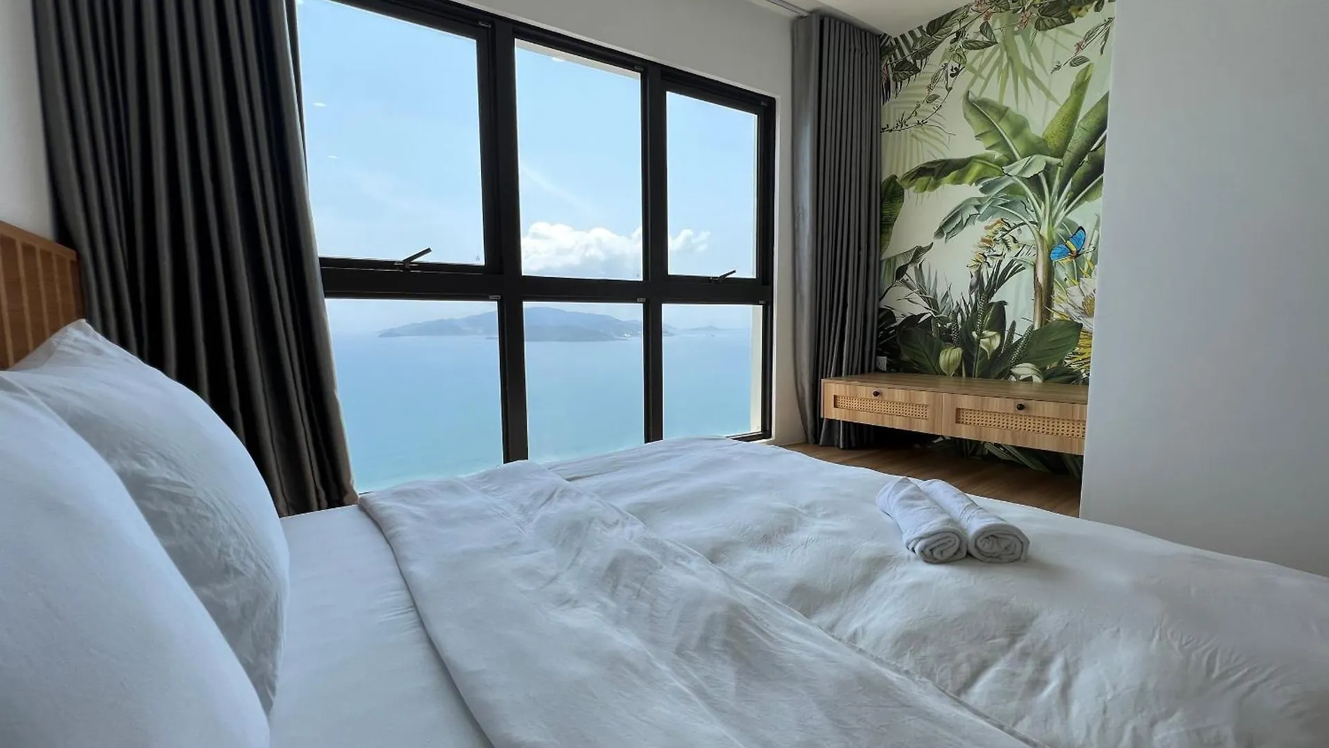 Sunrise Apartment Nha Trang 0*,  Vietnam